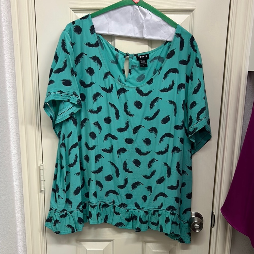 Torrid Aqua Feather Pattern Blouse
